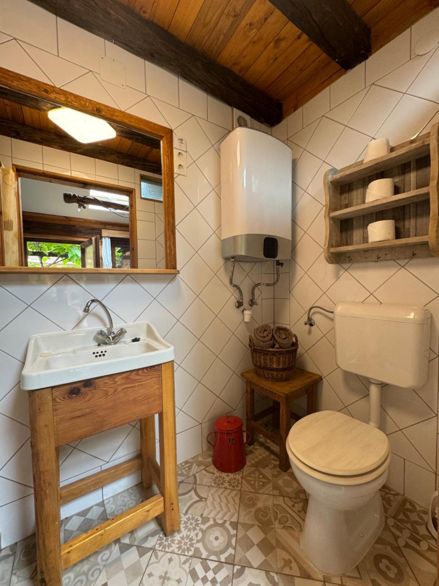 Pajta Apartman Eger Phòng bức ảnh